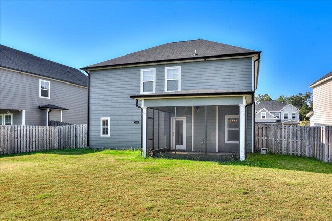 Building Photo - 627 Garland Trl