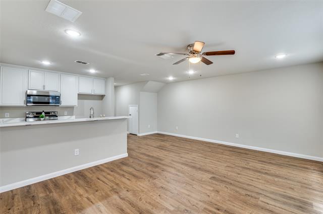 Building Photo - 5700 Giddyup Ln