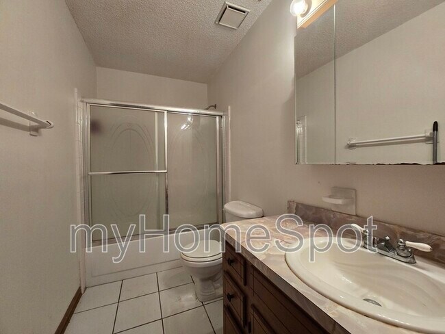 Building Photo - 2457 Cavalla Loop