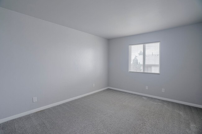 Building Photo - 6120 Antelope Villas Cir