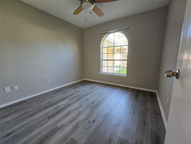 Building Photo - 22027 Rockgate Dr