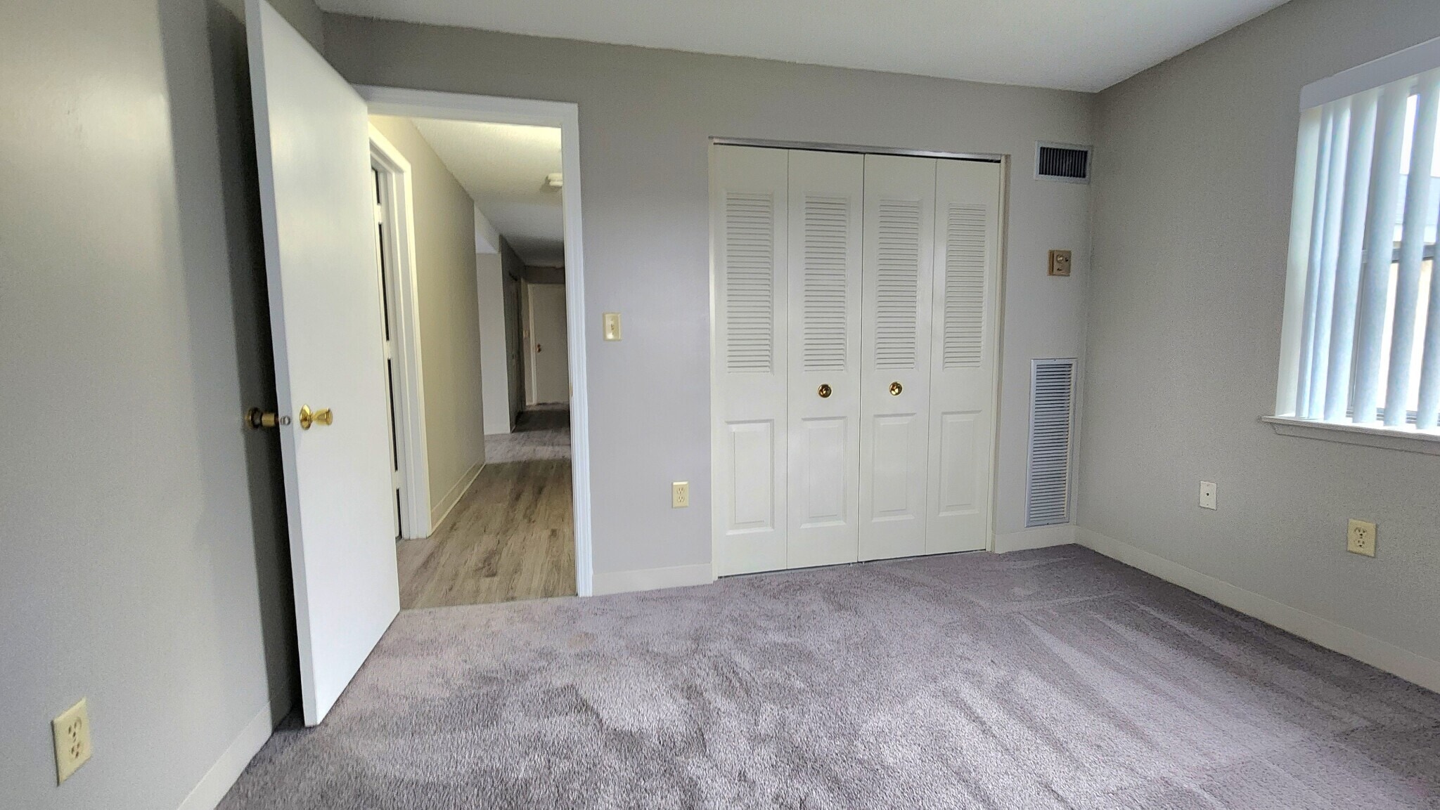 Building Photo - 77 N Point Dr