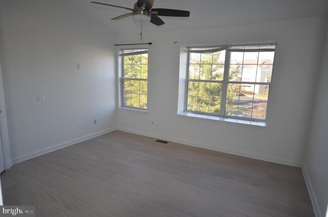 Building Photo - 46891 Eaton Terrace