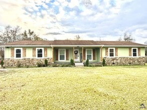 Building Photo - 2800 S Estates Rd