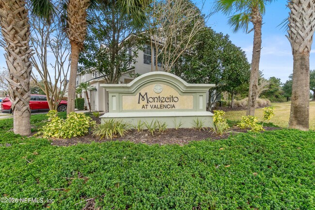 Building Photo - 247 Amistad Dr
