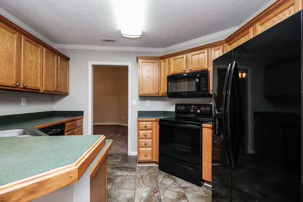 Building Photo - 22 Saratoga Pl