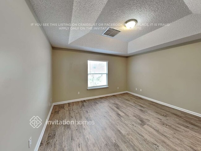 Building Photo - 2915 Majestic Oaks Ln