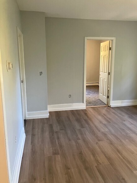 Building Photo - 353 Windham Rd