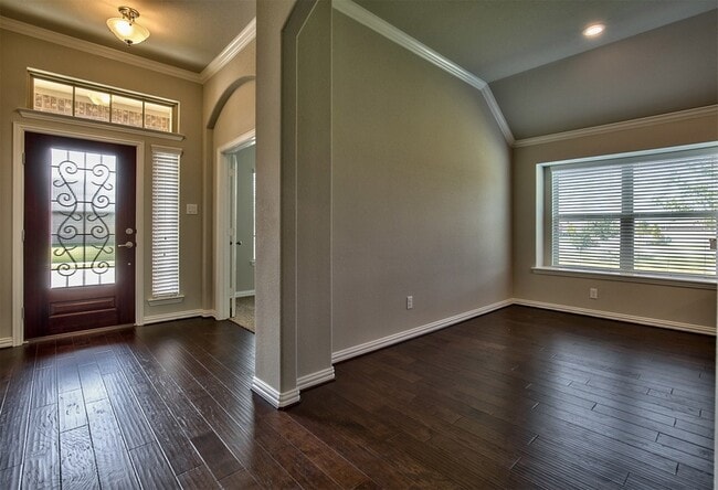 Building Photo - 304 Callaghan Dr