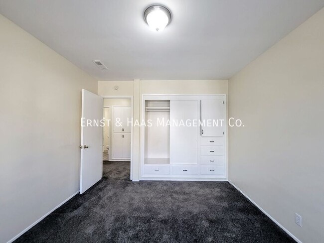 Building Photo - 21 Alamitos Ave