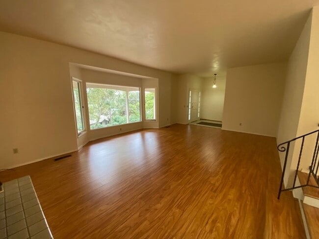 Building Photo - 3093 Hermitage Rd