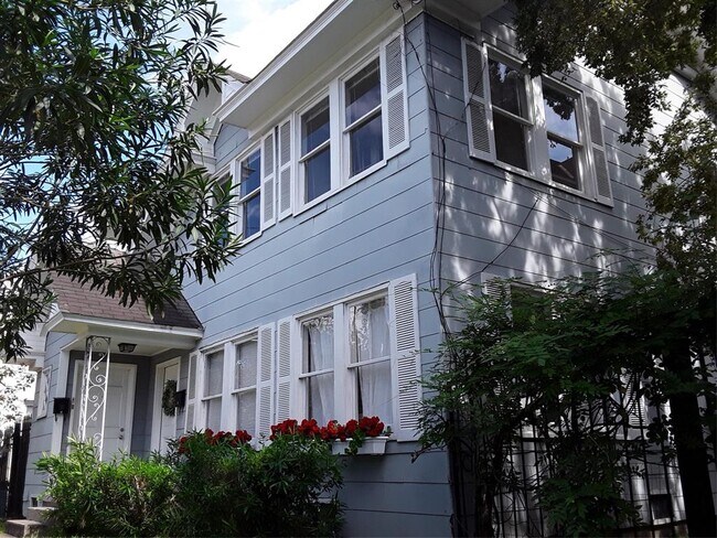 Building Photo - 2311 Driscoll St