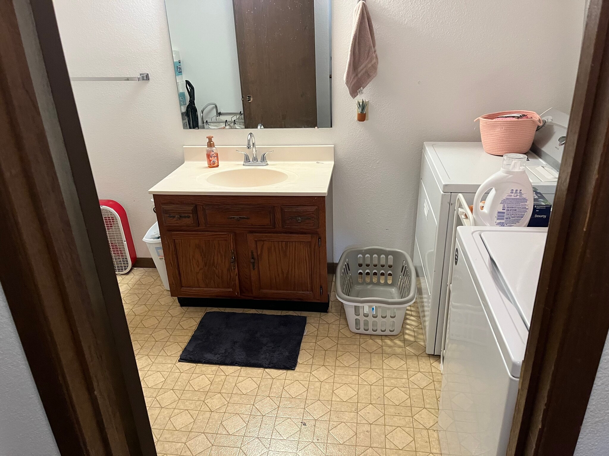 Building Photo - 1467 Westview Dr