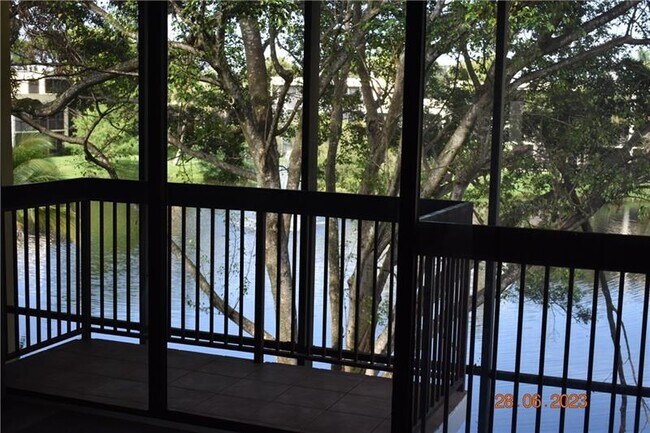 Building Photo - 2930 SW 87th Terrace