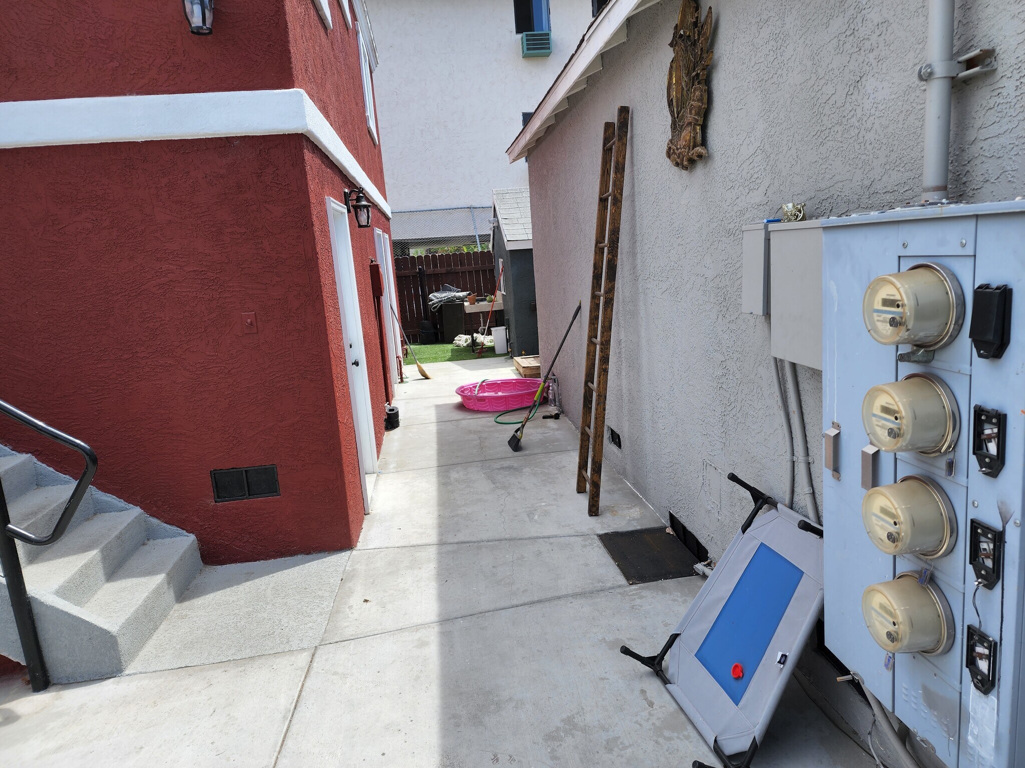 Building Photo - 3549 Highland Ave