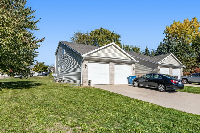 Building Photo - 960 Cedar Run Ct NW