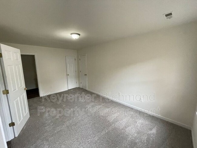 Building Photo - 7919 Nashua Dr