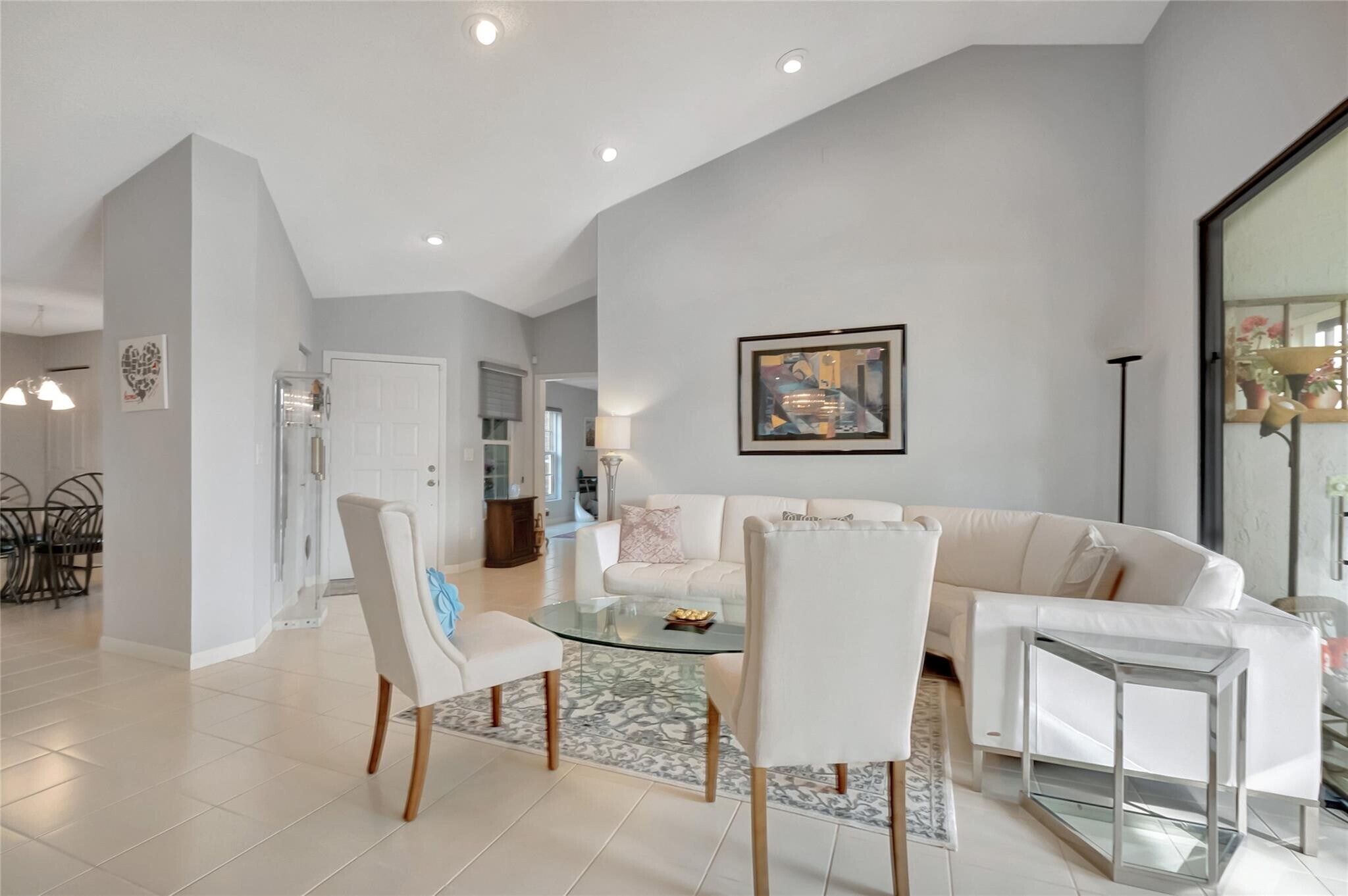 Building Photo - 8224 Cassia Dr