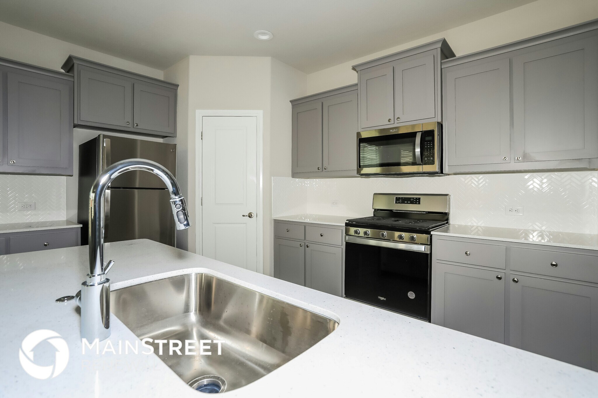 Building Photo - 808 Wilmott Ter