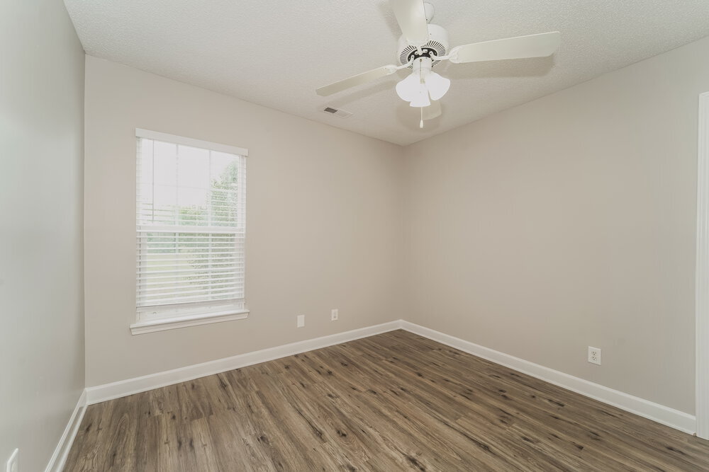 Building Photo - 11210 Silver Glen Ln