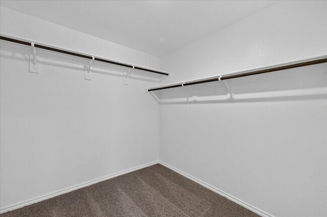 Building Photo - 728 Orchid Wy