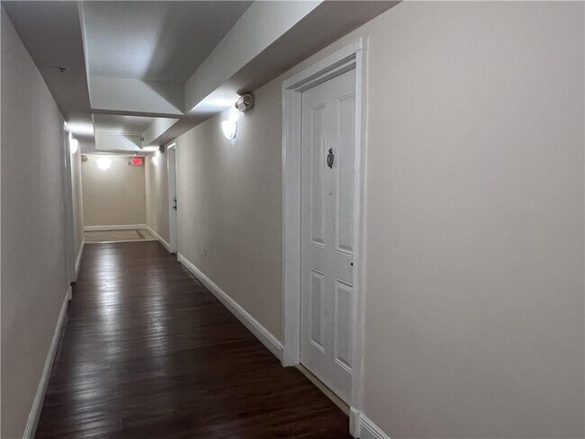 Building Photo - 18335 Ave