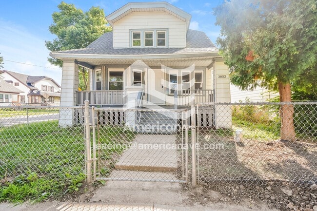 Building Photo - 3852 N 28th St
