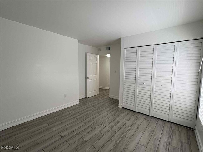 Building Photo - 1830 Maravilla Ave