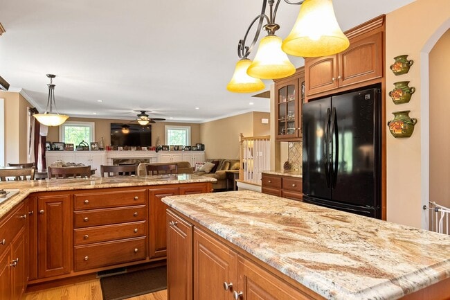 Building Photo - 32 Olive Meadow Ln