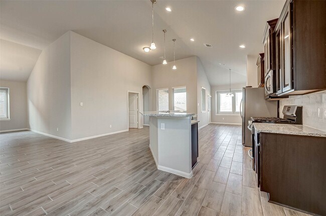 Building Photo - 6110 Scott Way