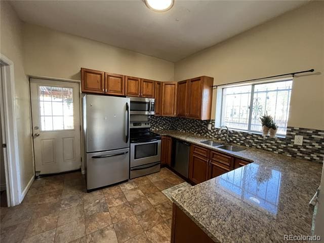 Building Photo - 677 Galapago St