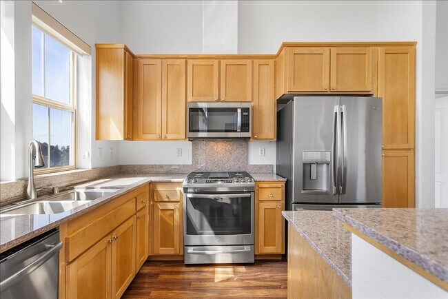 Building Photo - 6028 Old Quarry Loop