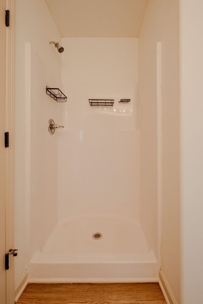 Building Photo - 115 Cypress Pl