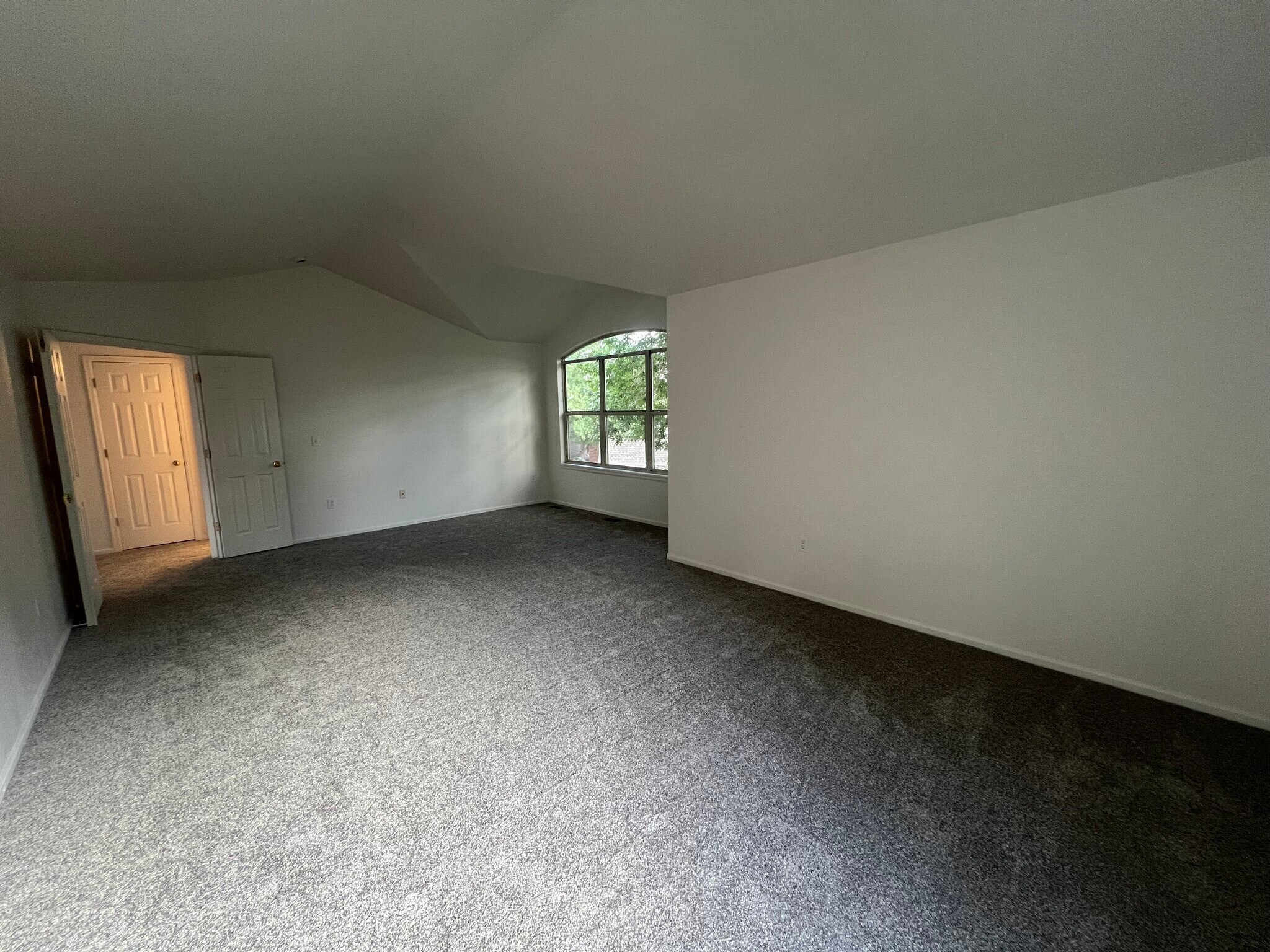 Building Photo - 5747 W 81st Pl