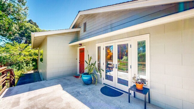 Building Photo - 4560 Sullivan Ct