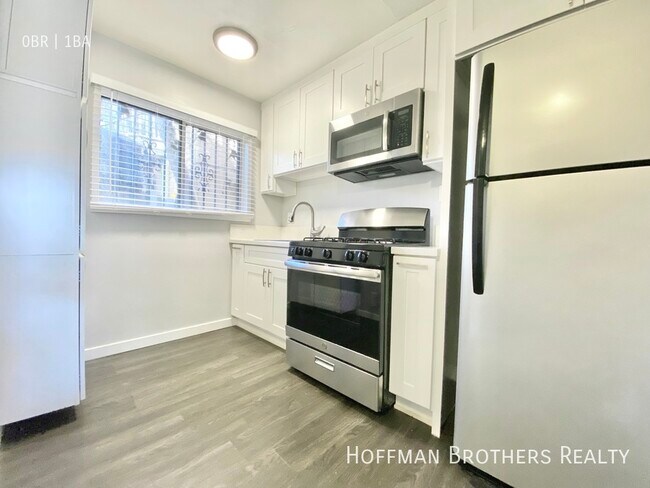 Building Photo - 2028 Pennsylvania Ave