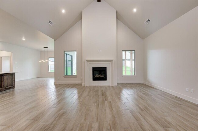 Building Photo - 4616 Maple Rdg Dr