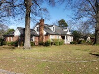 Building Photo - 5390 Walnut Grove Rd