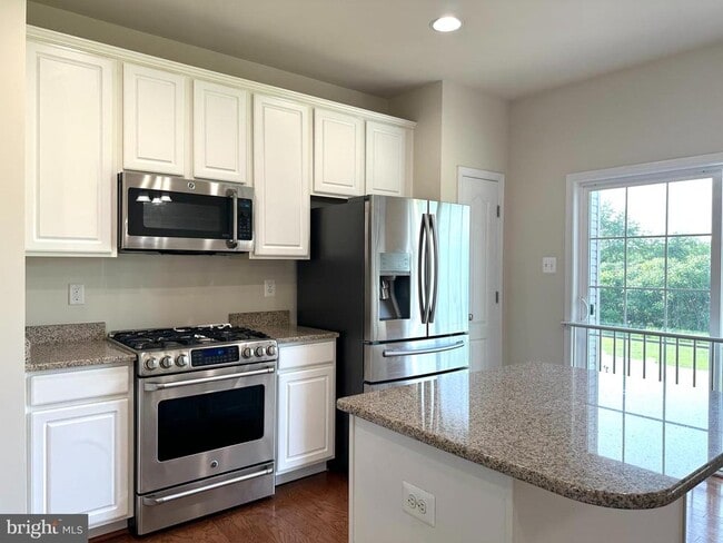 Building Photo - 10373 Lantern Ln