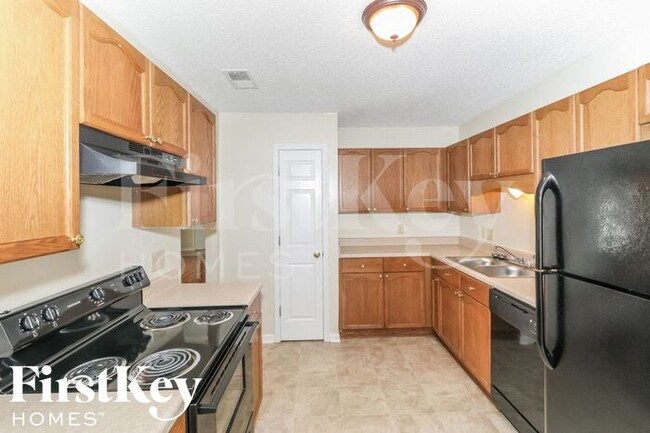 Building Photo - 1112 Sunstar Dr
