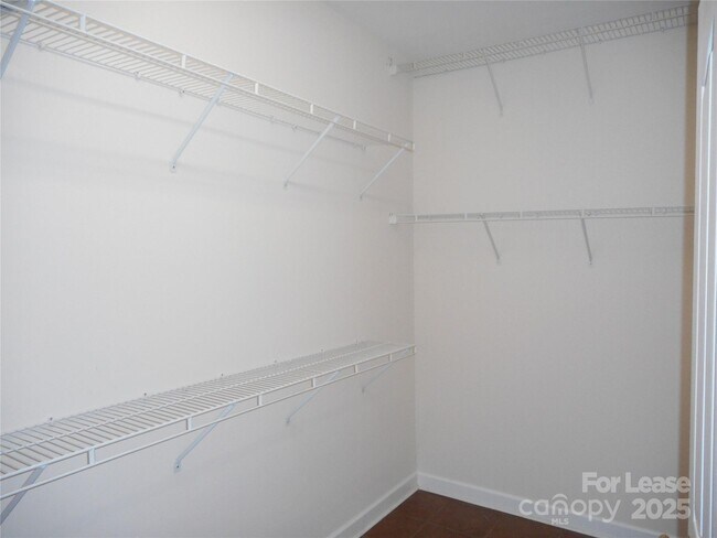 Building Photo - 11017 Valley Spring Dr