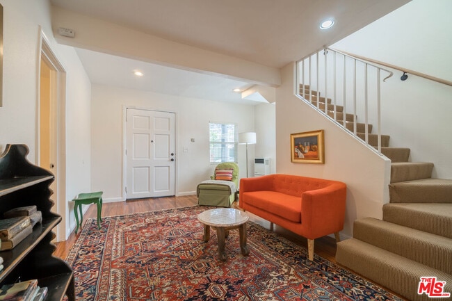 Building Photo - 1809 W 37th Pl