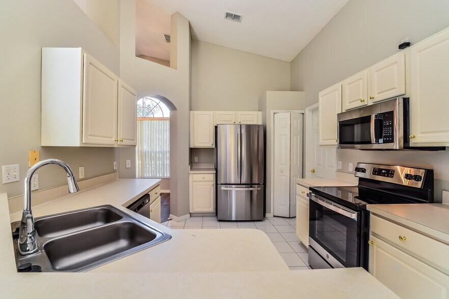 Building Photo - 2297 Blake Way