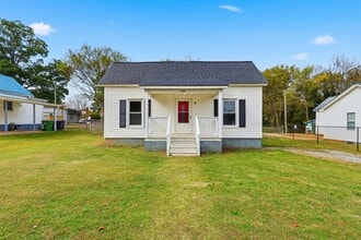 Building Photo - 8 Hames St