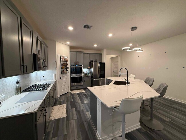 Building Photo - 15615 Birchdale Dr