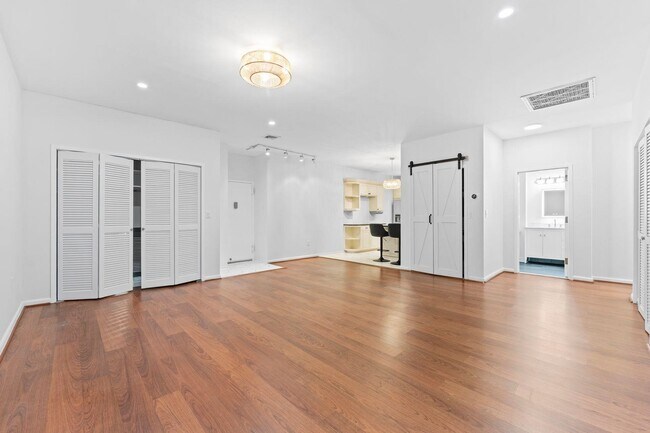 Building Photo - 75 LIBERTY Ave