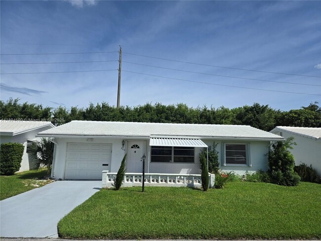 Primary Photo - 600 SW 8th Pl