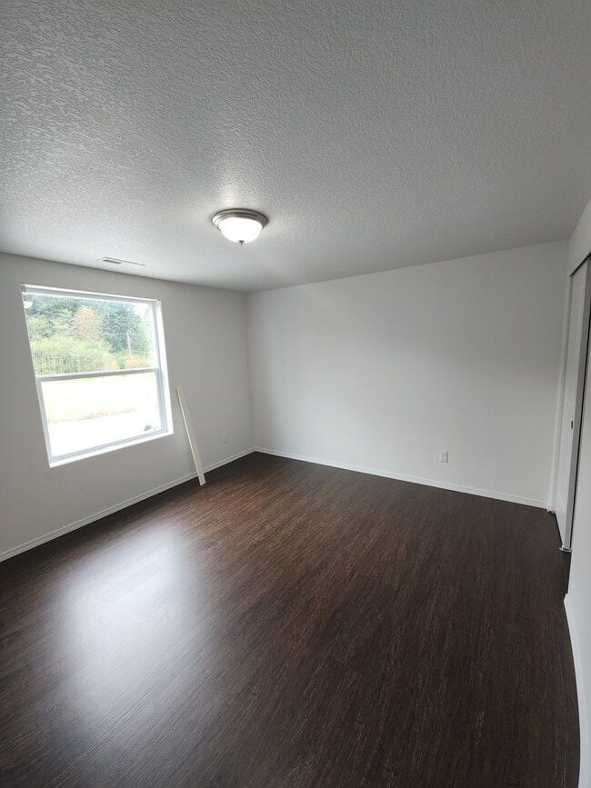 Building Photo - 619 Koontz Rd