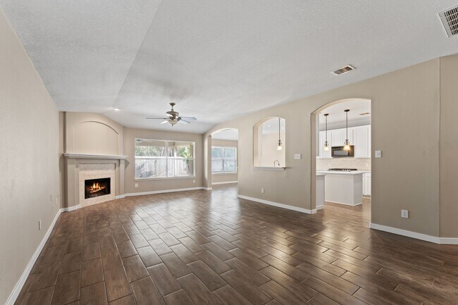 Building Photo - 21146 Terrace Vine Ln