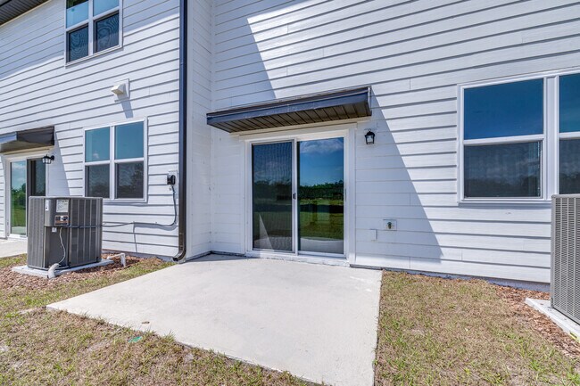 Building Photo - 3273 Vesara Dr
